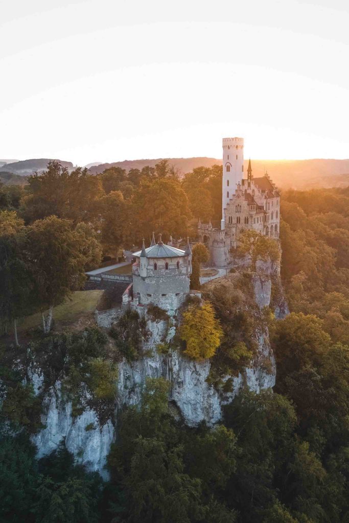 Burg Lichtenstein 683x1024 - Blaubeuren - die charmante Stadt am sagenumwobenen Blautopf